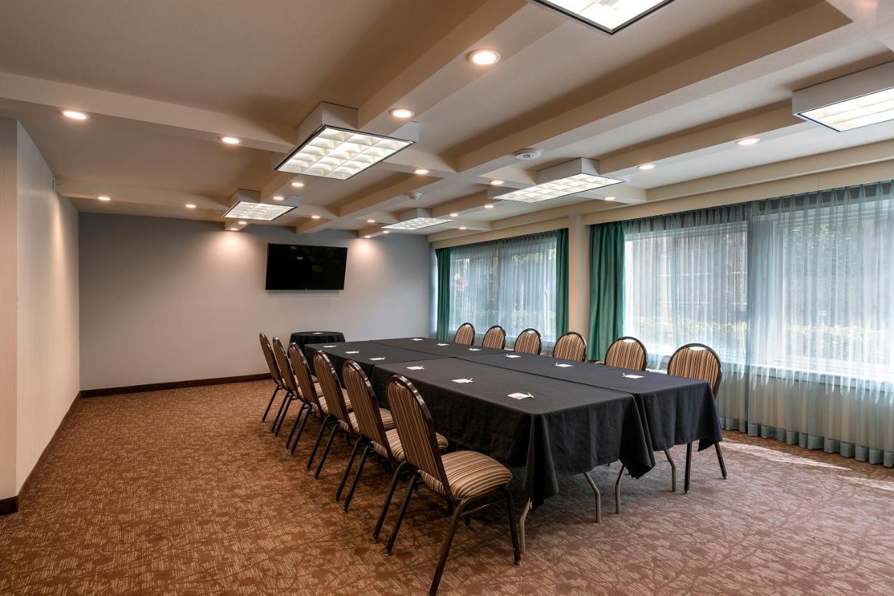 Holiday Inn West Covina, An Ihg Hotel Екстер'єр фото